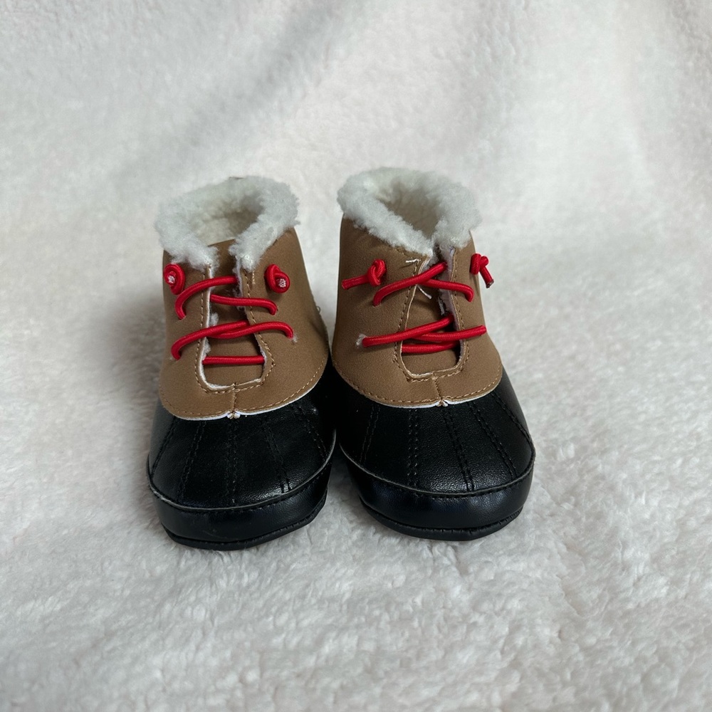 NWOT Carters Baby Duck Boot - Sz. 9-12 months